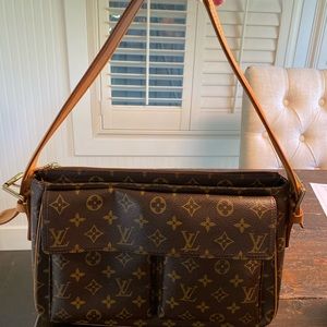 💕💕Louis Vuitton Viva Cite GM